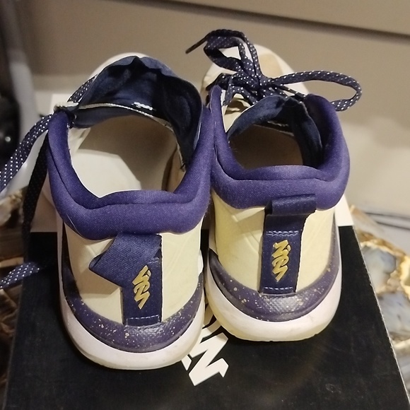 Kid's Zion 1 Sneakers - Picture 3 of 6